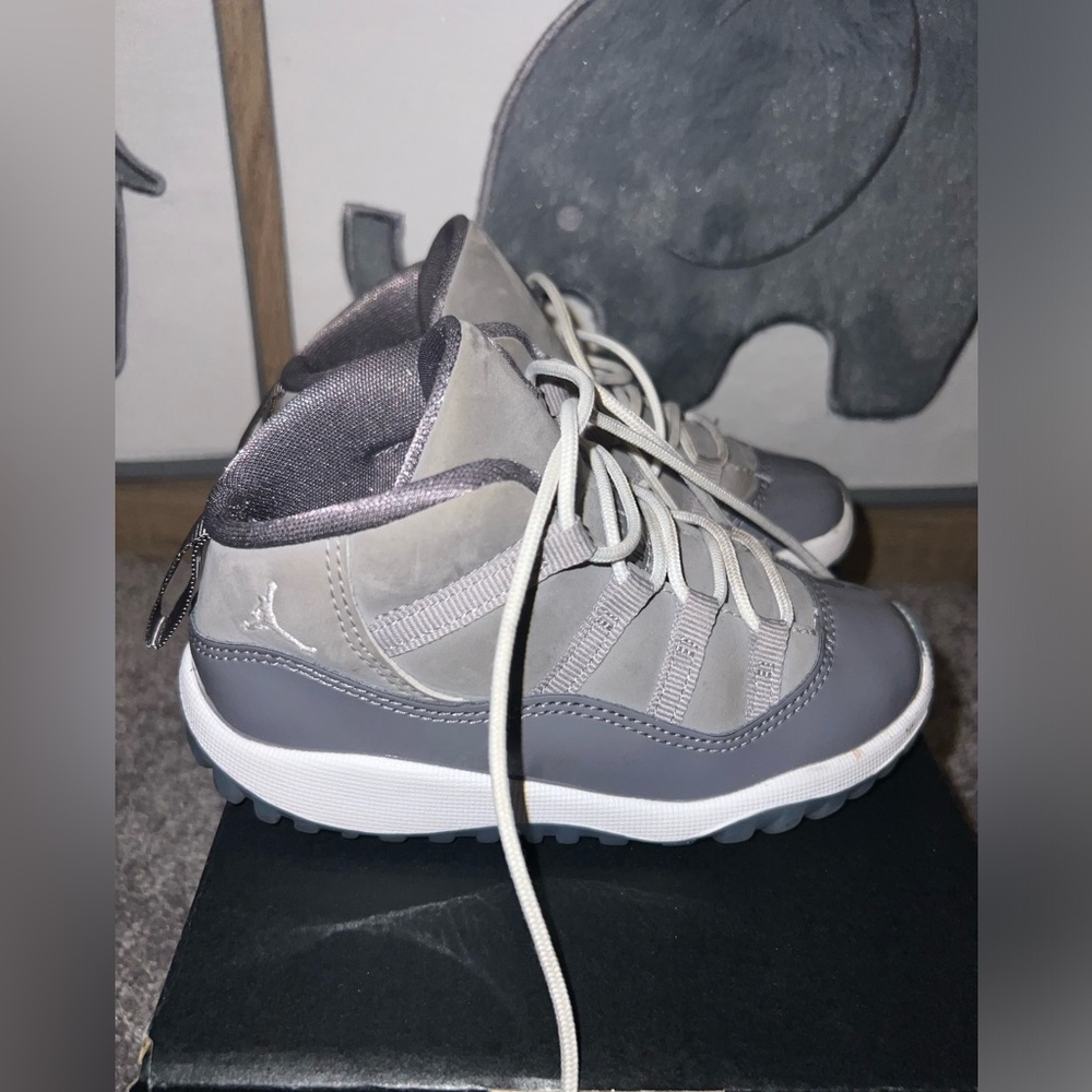 Jordan 11 Retro (TD) Medium Gray
